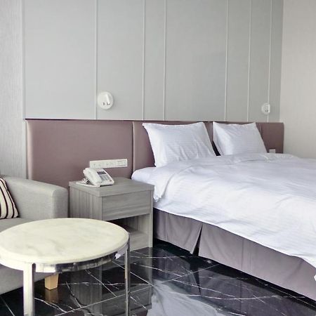 Champ De Rose Hotel Хуалиен Сити Екстериор снимка